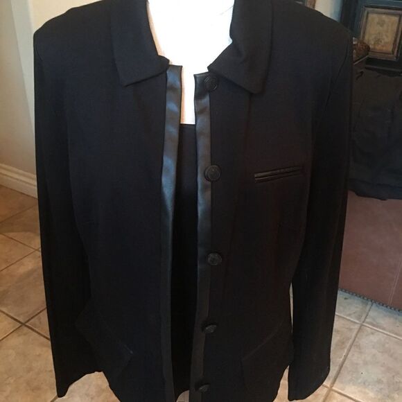 CABI TAILORED Leather Trimmed Jacket! - Picture 6 of 16